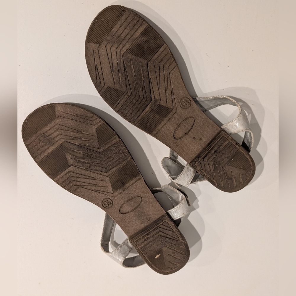 Candies White Studded Thong Flip Flop Sandals - Picture 2 of 4